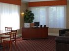 фото отеля Holiday Inn Express Hotel & Suites Burlington South