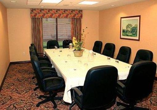 фото отеля Comfort Suites Cotner Lincoln (Nebraska)