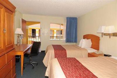 фото отеля Red Roof Inn Orlando South - Florida Mall