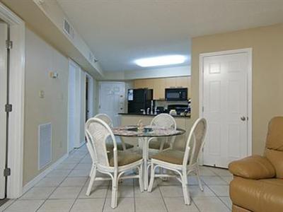 фото отеля Meyer Real Estate Vacation Rentals Harbor Place Orange Beach