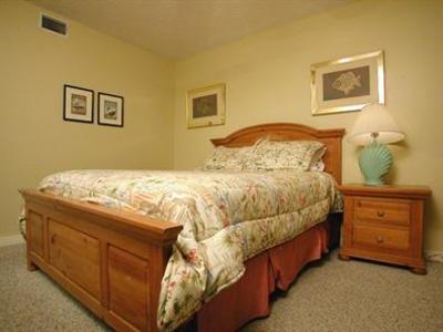 фото отеля Meyer Real Estate Vacation Rentals Harbor Place Orange Beach