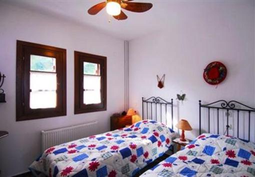 фото отеля Tampakeika Hotel Mouresi