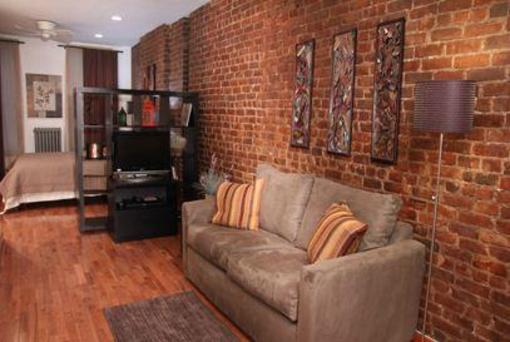 фото отеля Upper Yorkville Suites