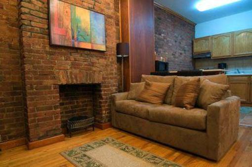 фото отеля Upper Yorkville Suites