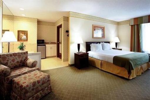 фото отеля Holiday Inn Express Hotel And Suites Ruston