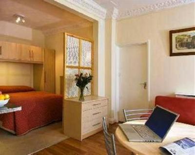 фото отеля Rainbows Lodge Reading