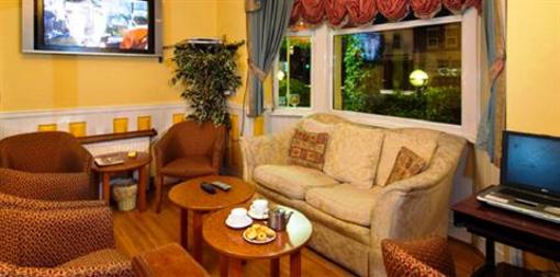фото отеля Rainbows Lodge Reading