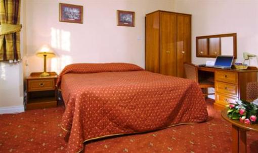 фото отеля Rainbows Lodge Reading