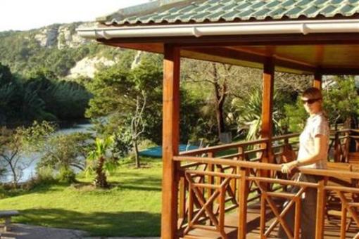фото отеля Areena Riverside Resort East London