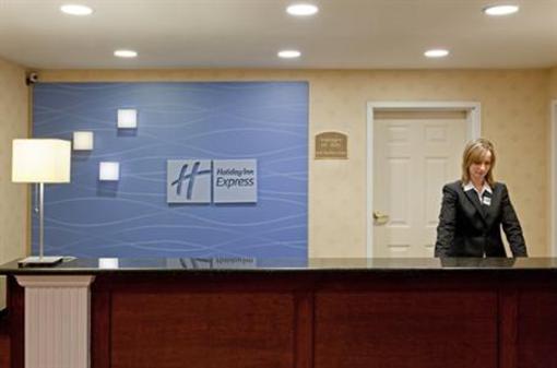 фото отеля Holiday Inn Express Hotel & Suites White River Junction