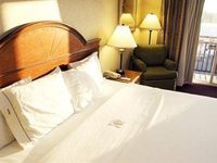 Holiday Inn Express Hotel & Suites White River Junction