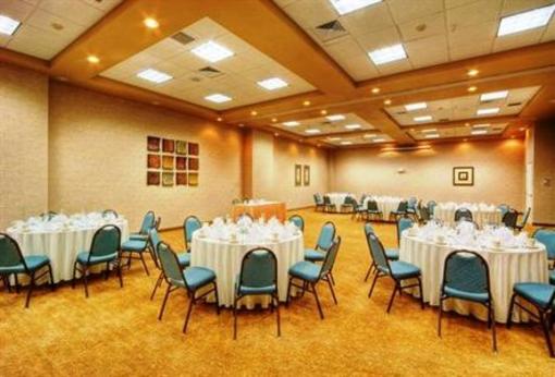 фото отеля Holiday Inn Hotel & Suites Albuquerque North I-25