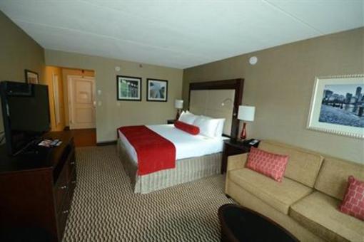 фото отеля Crowne Plaza Boston Woburn