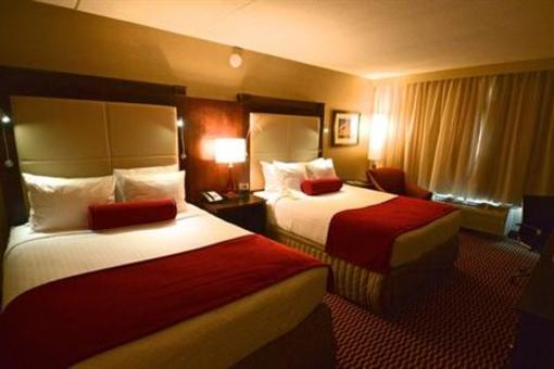 фото отеля Crowne Plaza Boston Woburn