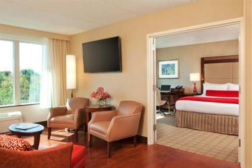 фото отеля Crowne Plaza Boston Woburn