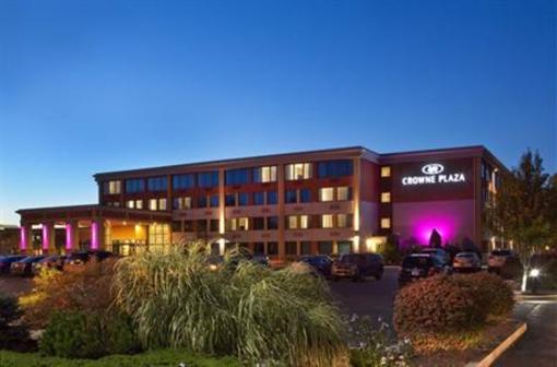 фото отеля Crowne Plaza Boston Woburn