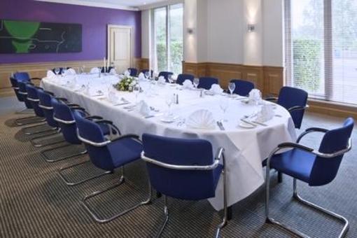 фото отеля Holiday Inn Cambridge