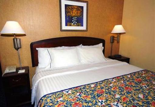 фото отеля Courtyard by Marriott Tallahassee North I-10 Capital Circle