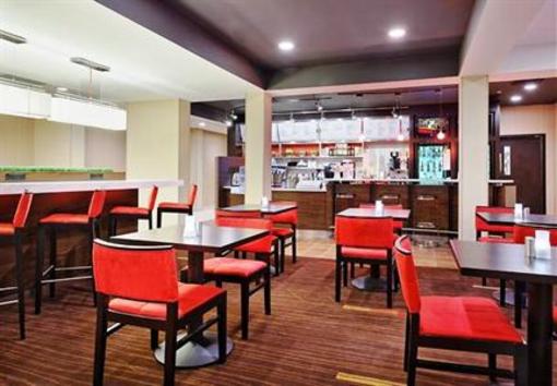 фото отеля Courtyard by Marriott Tallahassee North I-10 Capital Circle