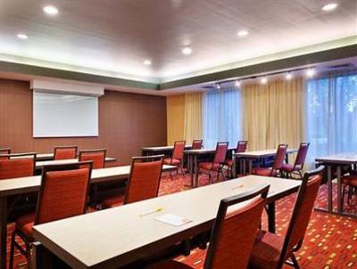 фото отеля Courtyard by Marriott Tallahassee North I-10 Capital Circle