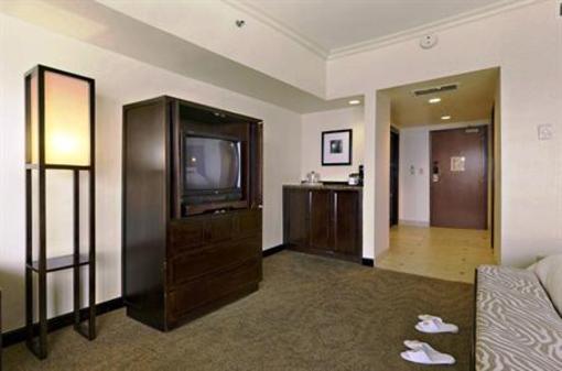 фото отеля Outrigger Guam Resort Tamuning