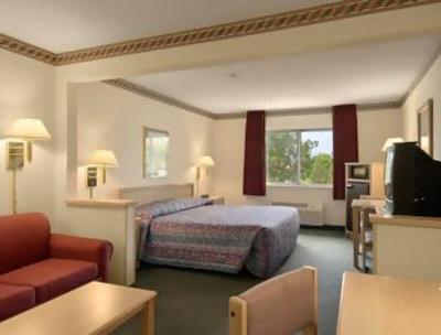 фото отеля Baymont Inn & Suites Fort Worth North