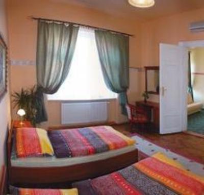 фото отеля Hotel Bow Garden Komarno