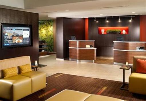фото отеля Courtyard by Marriott Chattanooga I-75