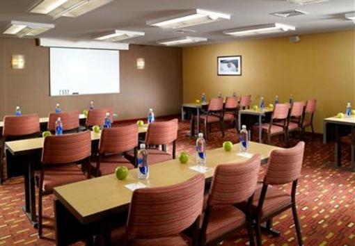 фото отеля Courtyard by Marriott Chattanooga I-75