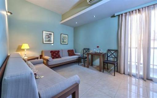 фото отеля Leonidas Hotel & Apartments Rethymno