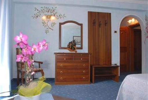 фото отеля Hotel Opinione