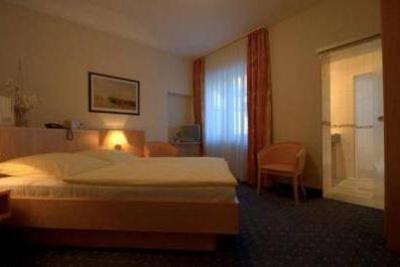 фото отеля Hotel am Hafen