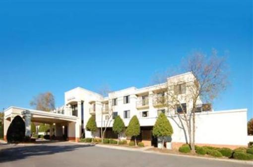 фото отеля Candlewood Suites Raleigh - Crabtree