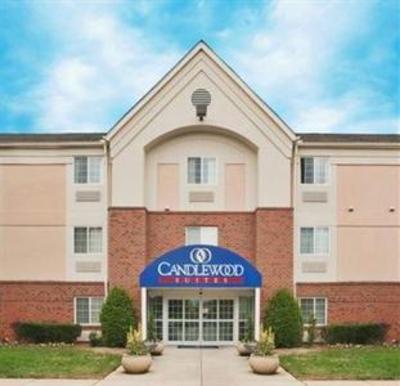 фото отеля Candlewood Suites Raleigh - Crabtree
