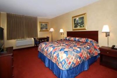 фото отеля Best Western Airport Plaza Inn & Conference Center