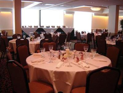 фото отеля Best Western Airport Plaza Inn & Conference Center