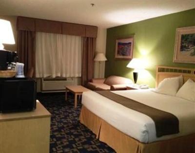 фото отеля Holiday Inn Express Hotel & Suites Raleigh North - Wake Forest