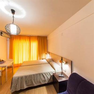 фото отеля Estudios Benidorm Apartments