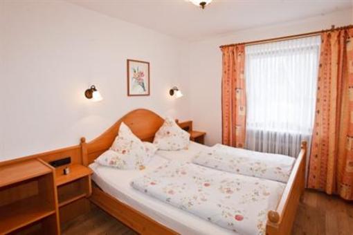 фото отеля Apartments Lohener Hof Ruhpolding