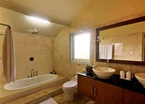 фото отеля White Sands Inn