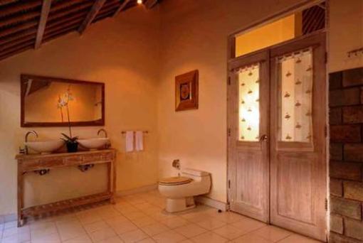 фото отеля White Sands Inn