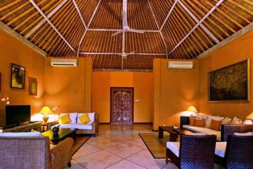 фото отеля White Sands Inn