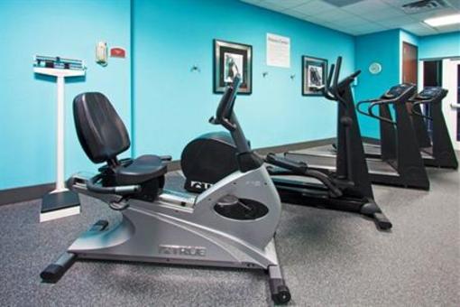 фото отеля Holiday Inn Express Hotel & Suites Ft. Lauderdale Airport Cruise