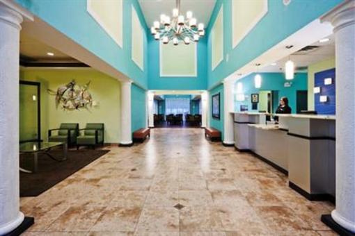 фото отеля Holiday Inn Express Hotel & Suites Ft. Lauderdale Airport Cruise
