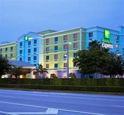 фото отеля Holiday Inn Express Hotel & Suites Ft. Lauderdale Airport Cruise