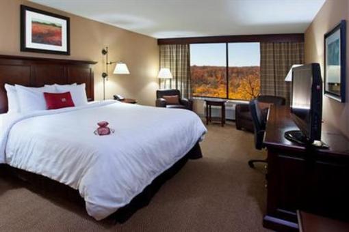 фото отеля Crowne Plaza Hotel Cleveland South - Independence