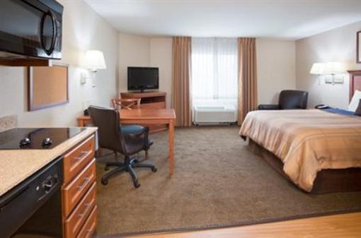 фото отеля Candlewood Suites Milwaukee Airport Oak Creek