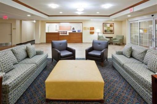 фото отеля Candlewood Suites Milwaukee Airport Oak Creek