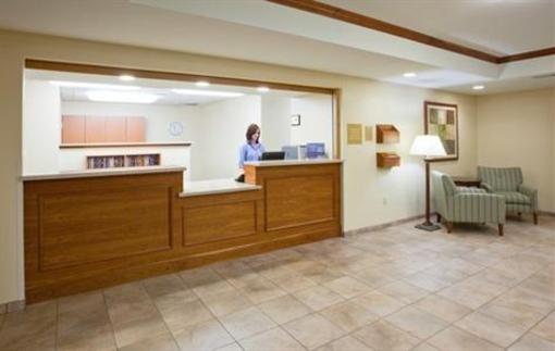 фото отеля Candlewood Suites Milwaukee Airport Oak Creek