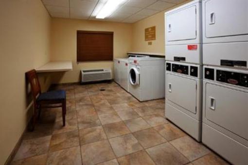 фото отеля Candlewood Suites Milwaukee Airport Oak Creek